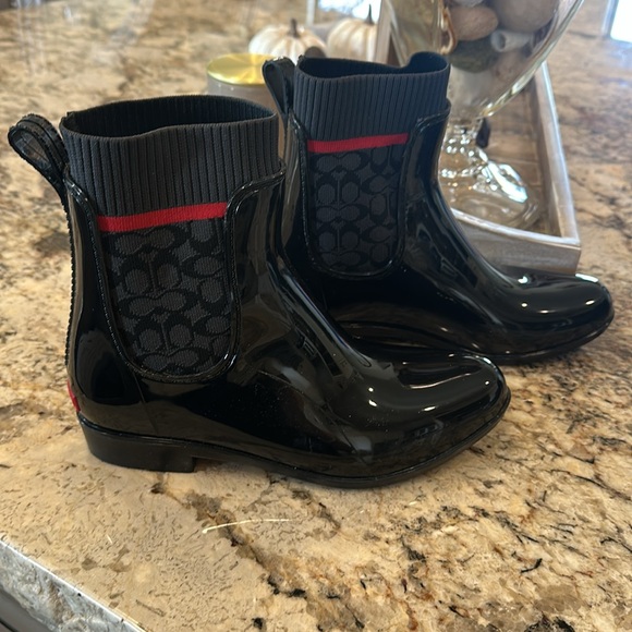 Brand New without Tags size 7 - Picture 3 of 9